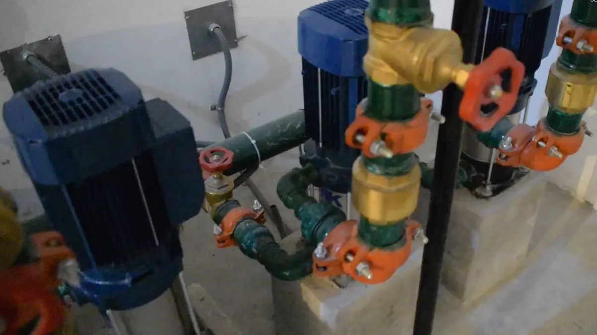 Bombas verticales instaladas en el Proyecto Triana, Miraflores
